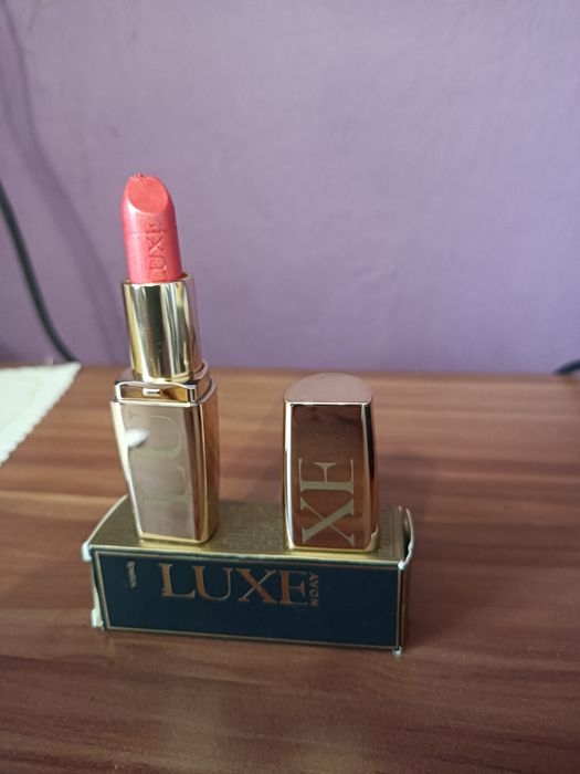 Pomadka do ust silky apricot