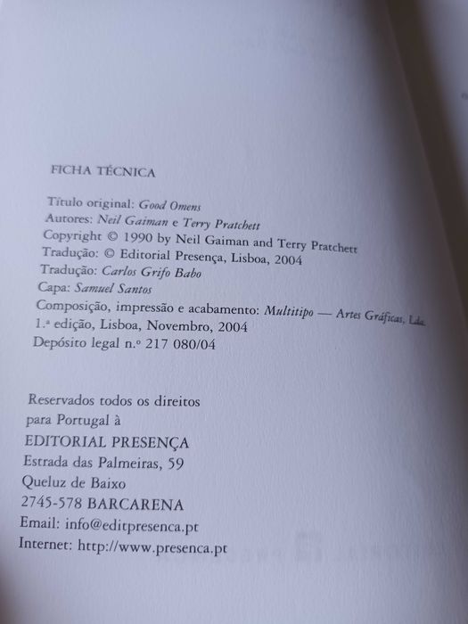 "Bons Augúrios" por Neil Gaiman e Terry Pratchett 1ª Edição