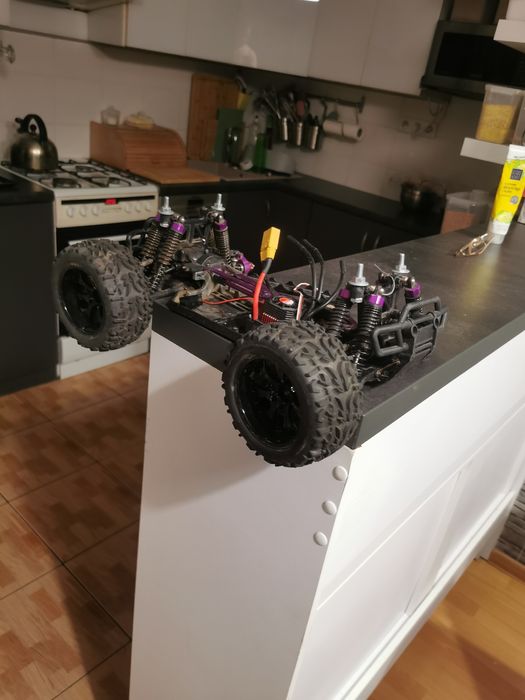 Tylko dzisiaj pakiet. Podwozie maverick Mt 1:10 +esc 120A silnik i koł