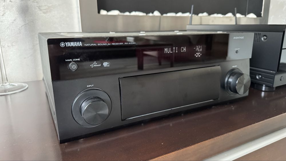 Amplituner Yamaha rx-a1040 aventage