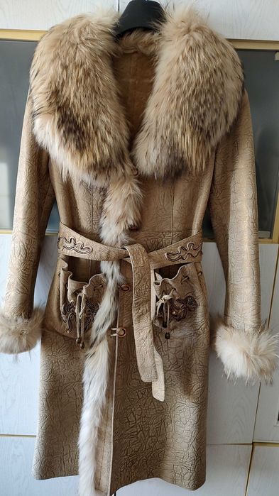 продається жіноча дублянка