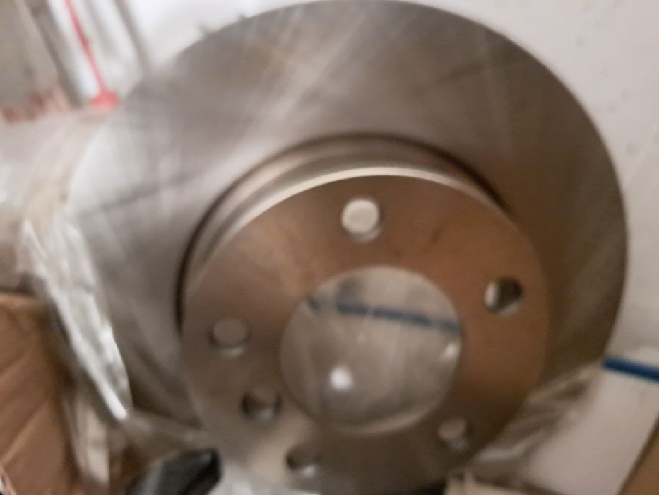 Tarcze i klocki hamulcowe przod BMW E 36 90-00 i Z3 96-99