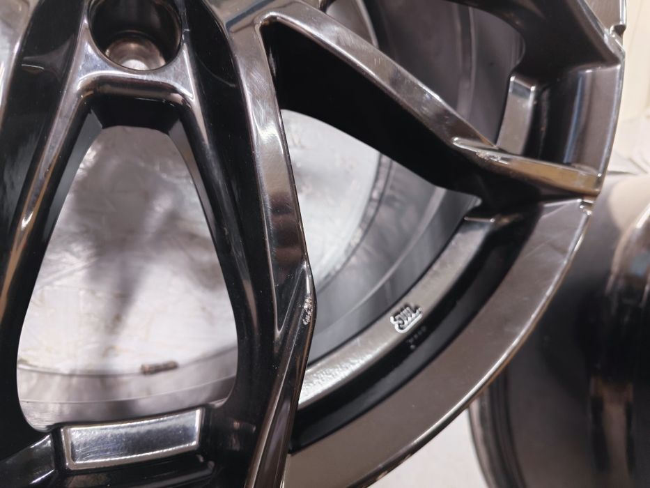 Felgi alu 5x112 18" VW, Skoda, BMW J8 ET39