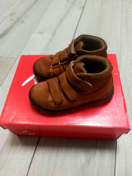 Buty dziecięce firmy Emel