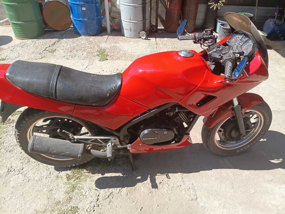 Продається хонда vt250