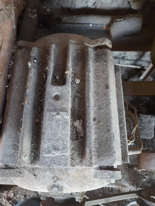 Электродвигатели продам