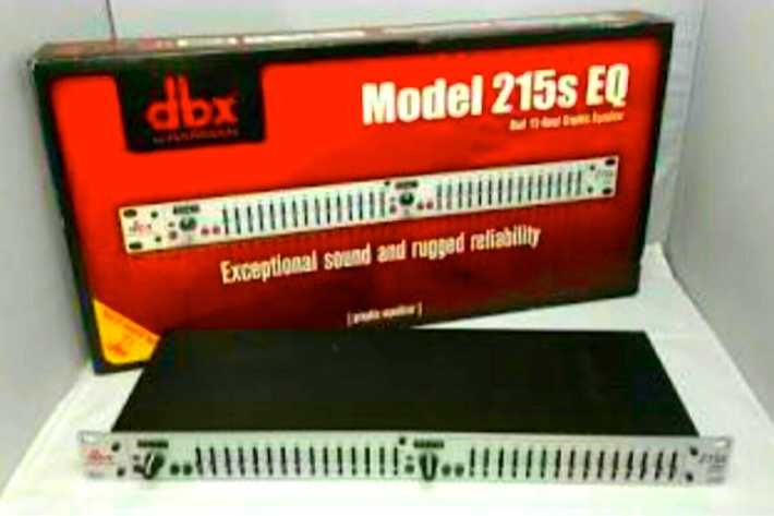 EQUALIZADOR DBX 2 x 15 BANDAS -  Impecável como Novo