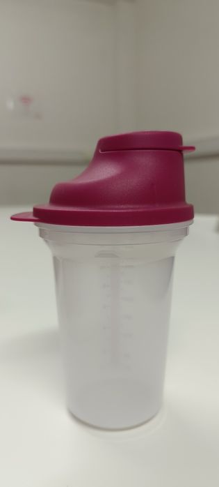 Copo de medidas Tupperware