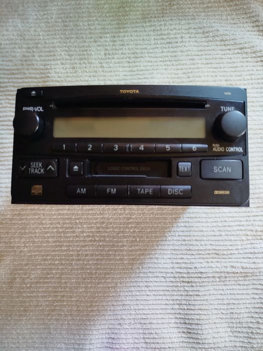 Автомагнітола рав 4 2002 року