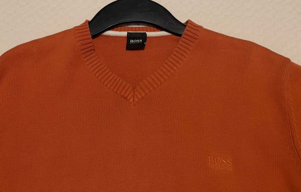 Sweter męski Hugo Boss.