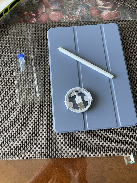 Ipad 7 (2019) 128 Гб 10,2. wifi АКБ 99% Повний комплект