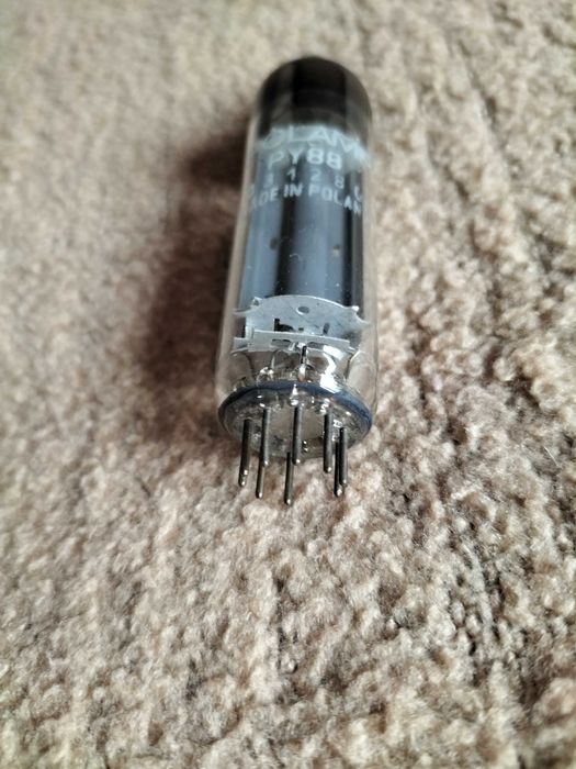 Lampa elektronowa PY88 do telewizora kineskopowego. Dioda prostownicza