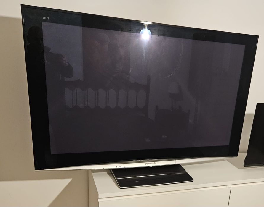 Televisão plasma Panasonic de 50 polegadas 
-modelo TH-5