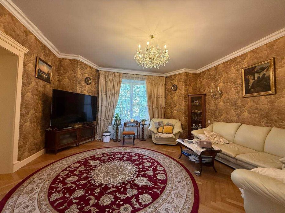 Продам хозяйский дом у моря в Совиньоне — 296 м², закрытый поселок!