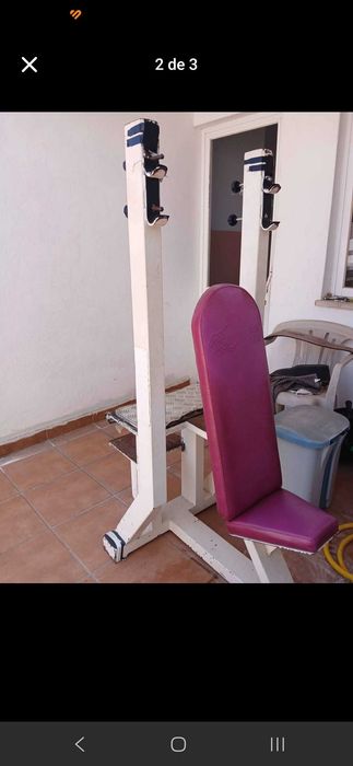 Banco de ombros com suporte para a barra