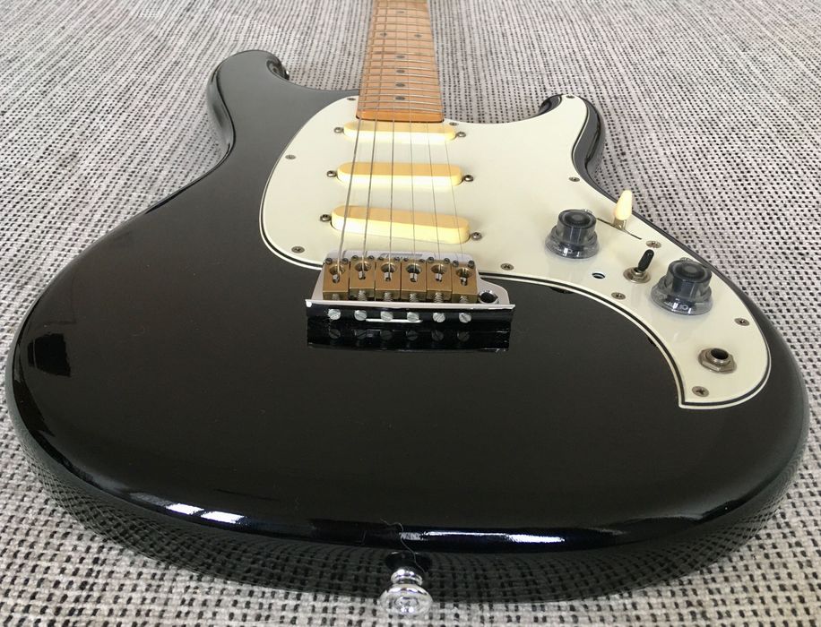 Ibanez Roadstar II Series 1984 RS135 BK