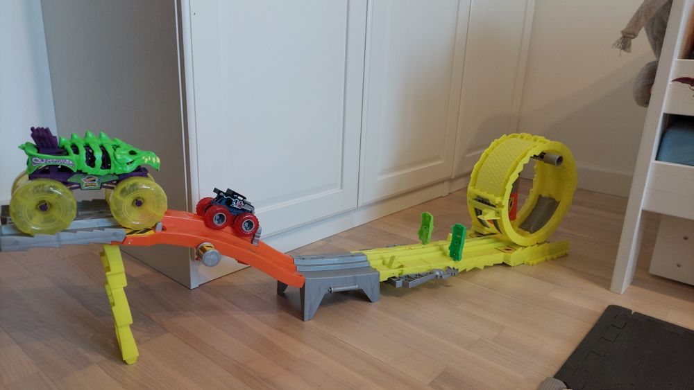 Tor hot wheels power smashers HXT05