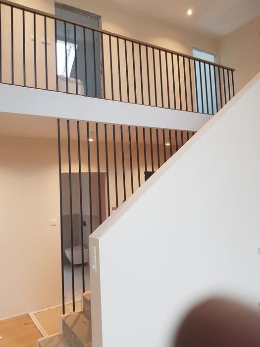 Balustrady, nierdzewne, malowane proszkowo