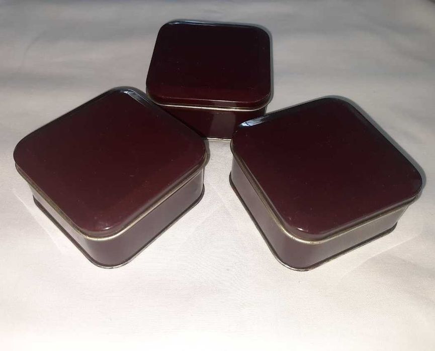 Набор 3 жестяные емкости для чая или приправ, размер 7,5х7,5 х3,5 см