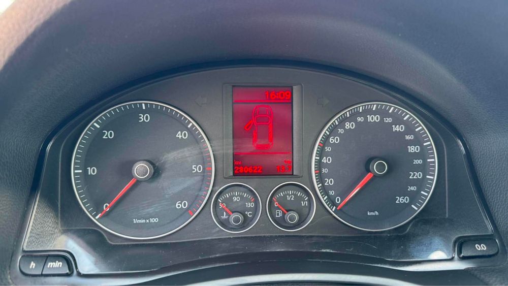 Volkswagen Golf V