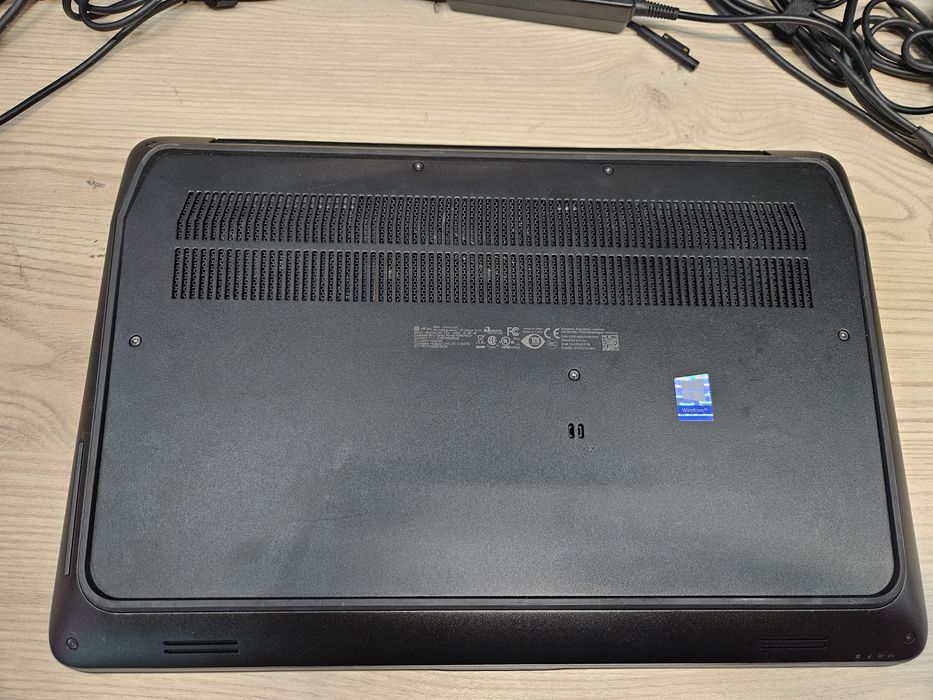 Игровой HP Zbook 15 G4 i7-7700HQ/16Gb/512Gb m.2 nvme/Nvidia M1200 4Gb/15.6" IPS