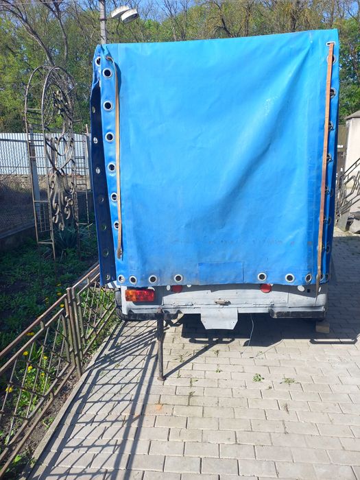 Причіп автомобільний