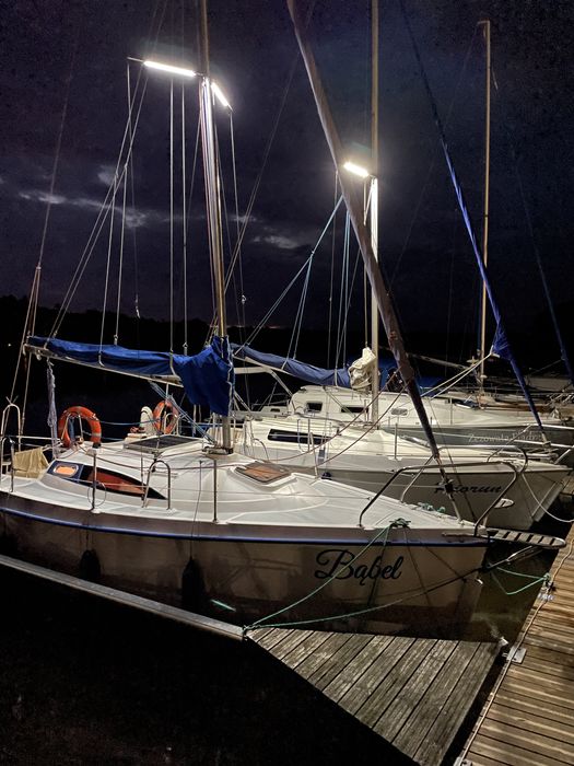 Czarter jachtu z ogrzew Sasanka 660 Ilawa Jeziorak/Mazury