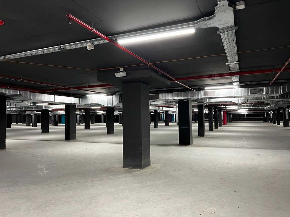 Гараж, паркомісце, паркінг, здано, центр, Family Plaza