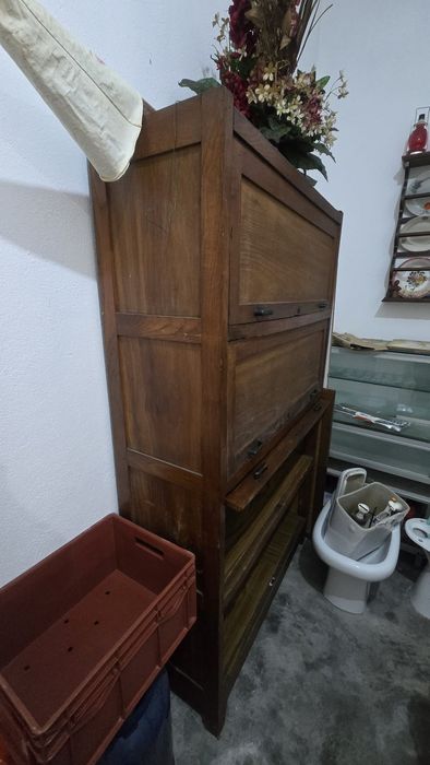 Movel antigo para recuperar