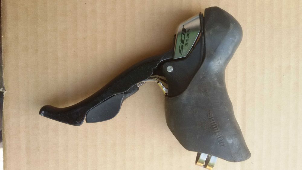 Klamkomanetka  SHIMANO 105 ST-5703