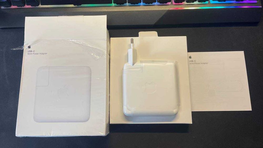 Оригінальна зарядка Apple 96W USB-C Power Adapter (Flextronics)