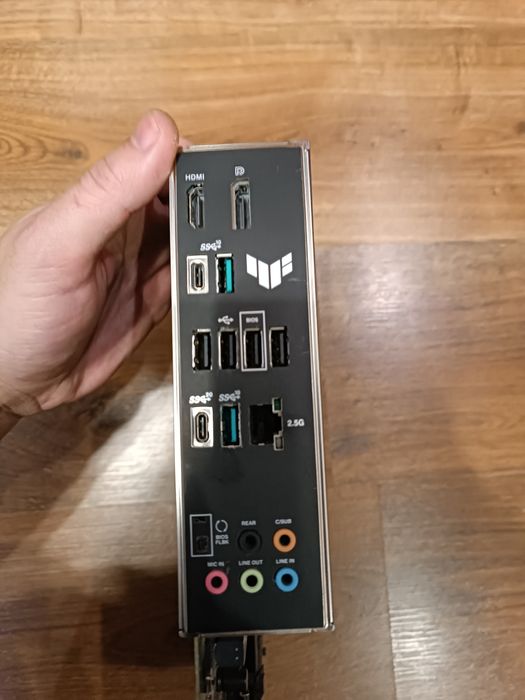 ASUS TUF Gaming B650-PLUS (AM5, DDR5) | Б/В