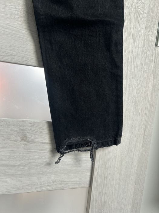 Spodnie jeansowe z przetarciami zara m