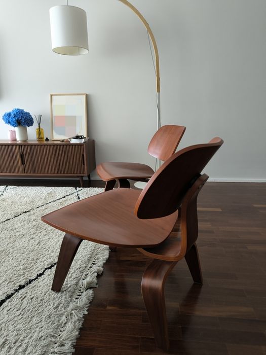 Vendo cadeirão do estilo Charles & Ray Eames