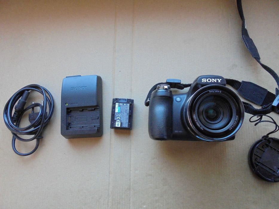 aparat fotograficzny  Sony Cyber-shot DSC-HX1