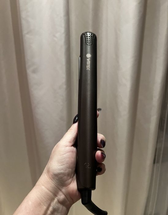 Продам , утюжок, щипцы - выпрямитель для волос Vitek VT-2307.