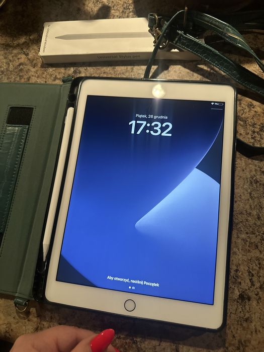 Tablet iPad Apple Retina 10” PRO —- Touch ID - PROCREATE