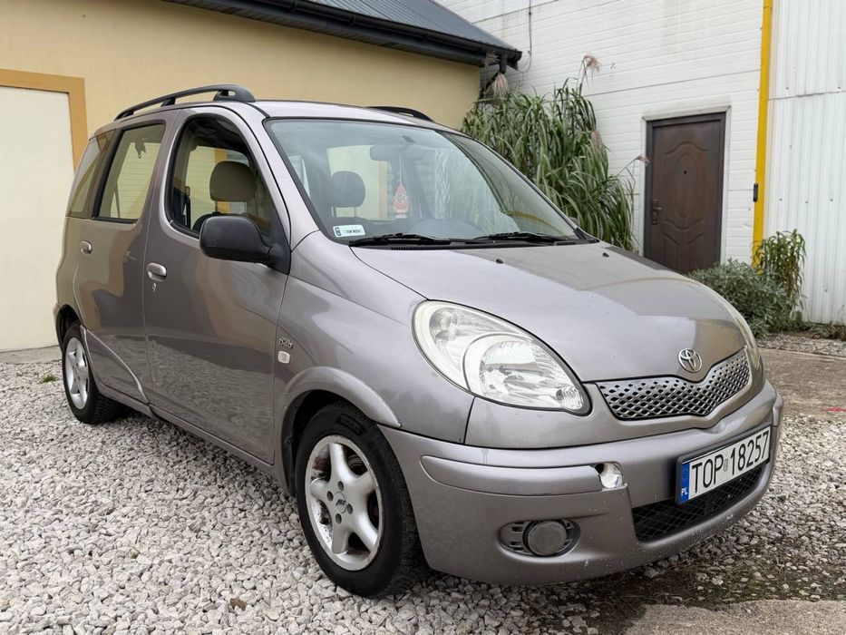Toyota Yaris Verso
