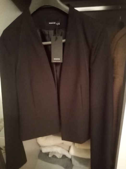 Sprzedam nowy kostium Reserwed