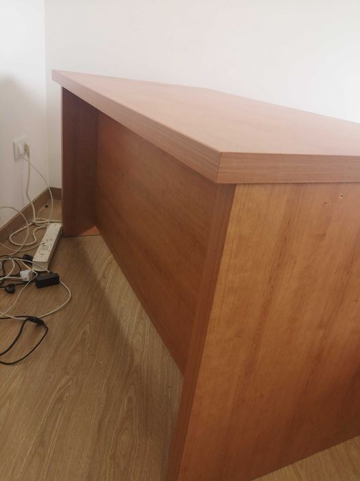 Secretária de madeira