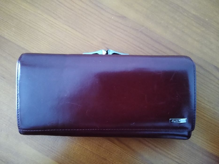 Portfel damski skórzany