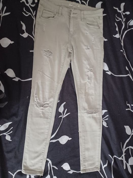 Wyprzedaż  po 10 złotych...