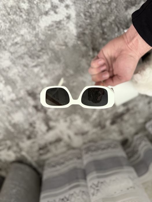 Оригінальні окуляри  PRADA