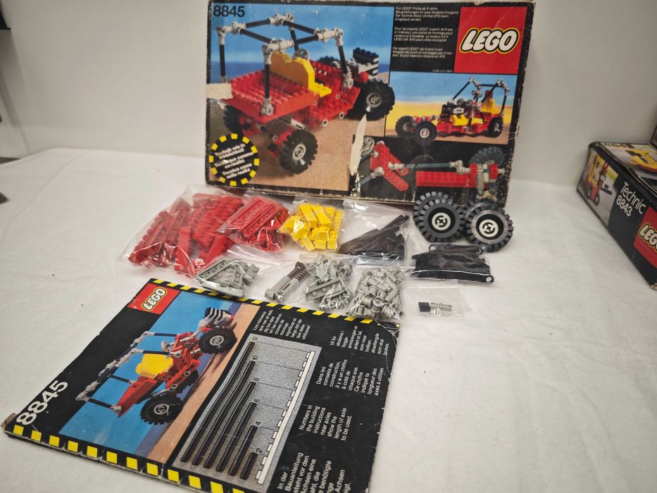 Lego Technic 8845 "Dune Buggy"; 1981; [139]