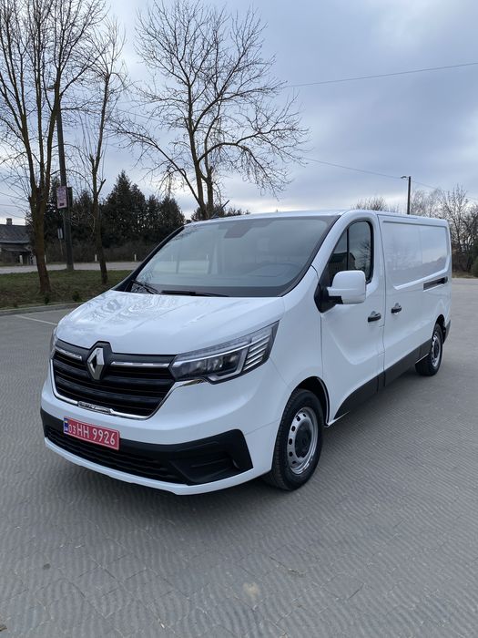 Продам Renault trafic 2022