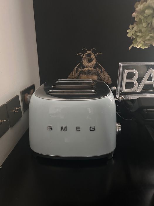 Toster SMEG 4 kromki jasny błękitny