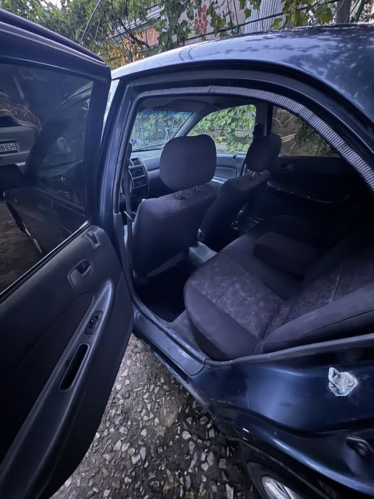 Продам mazda 323