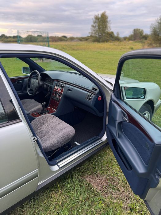 Mercedes-Benz E 220 diesel