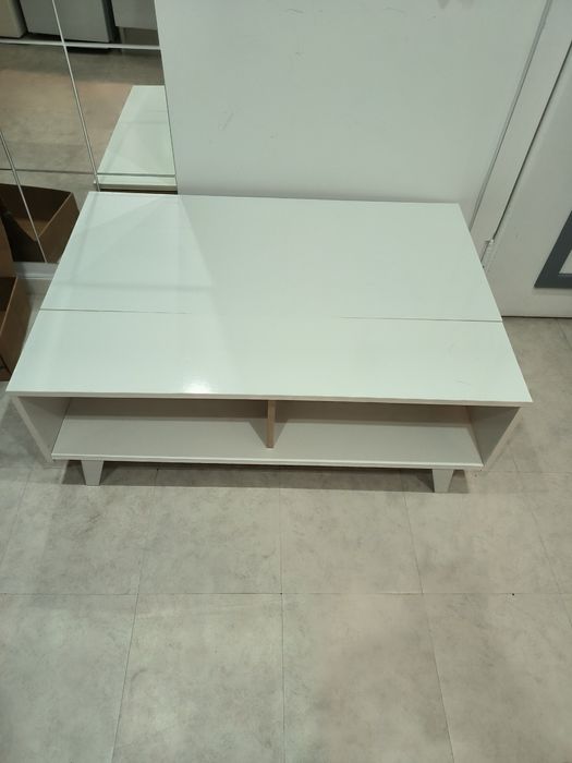 Centro de mesa com base elevatória