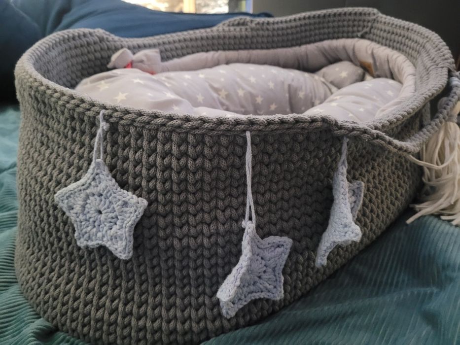 Kosz Mojżesza ręcznie pleciony